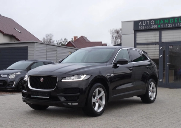 Jaguar F-Pace cena 89999 przebieg: 216000, rok produkcji 2016 z Stęszew małe 191